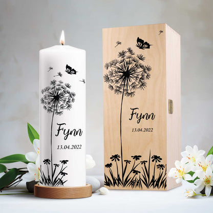 Große Kerze "Pusteblume Schmetterling" - Trauerkerze mit Namen, Datum & Wunschtext