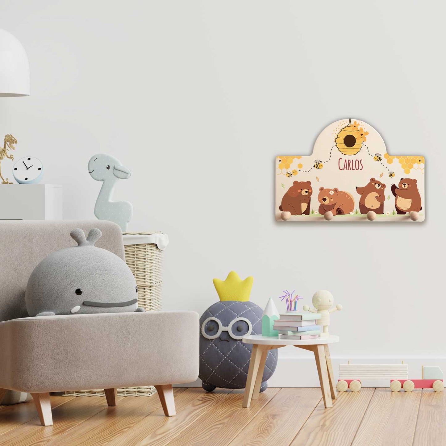 Personalisierte Garderobe fürs Kinderzimmer - Bären & Bienen