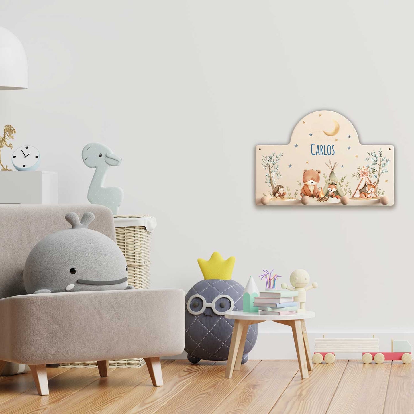 Personalisierte Garderobe fürs Kinderzimmer - Zelten