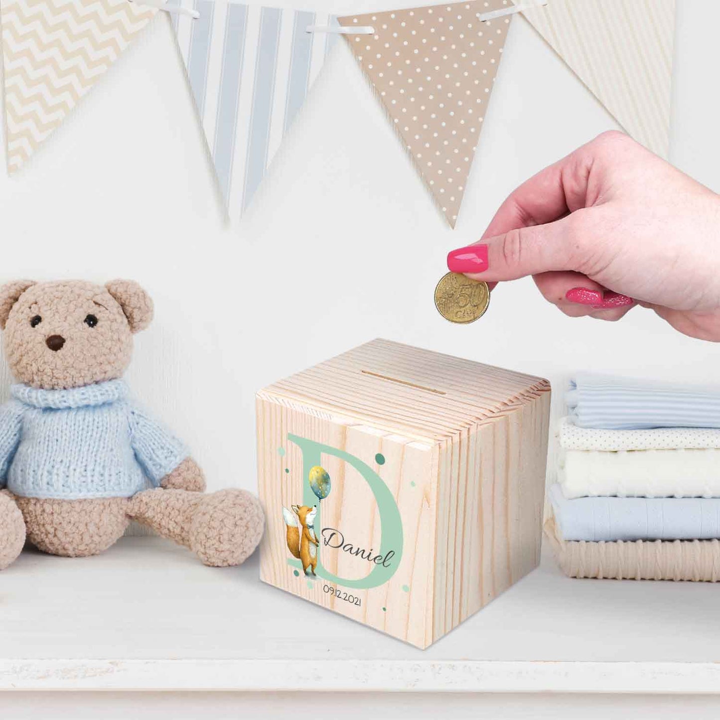 Spardose aus Holz - Tiermotive mit Monogramm