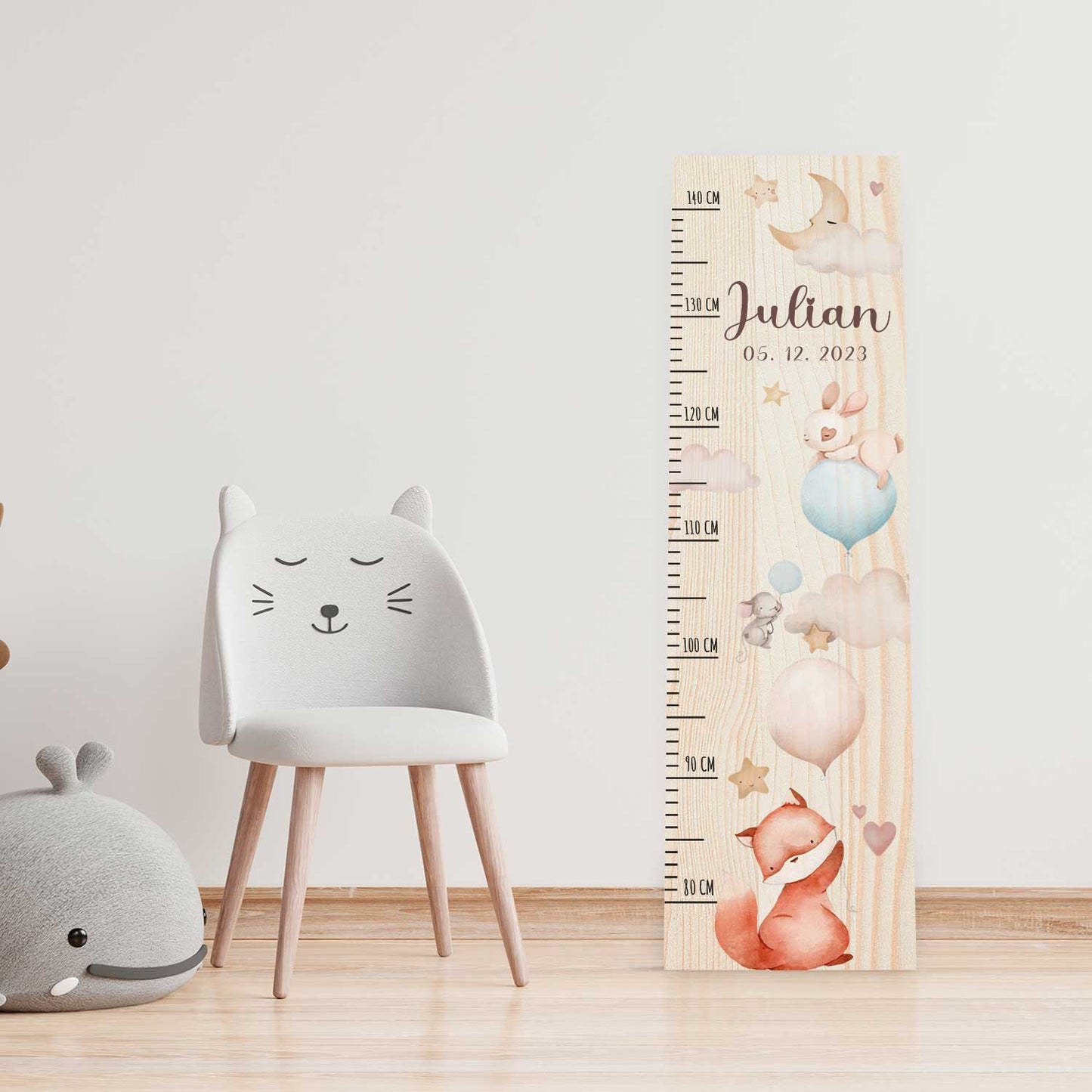 Messlatte mit Namen für Kinder im Ballon Design