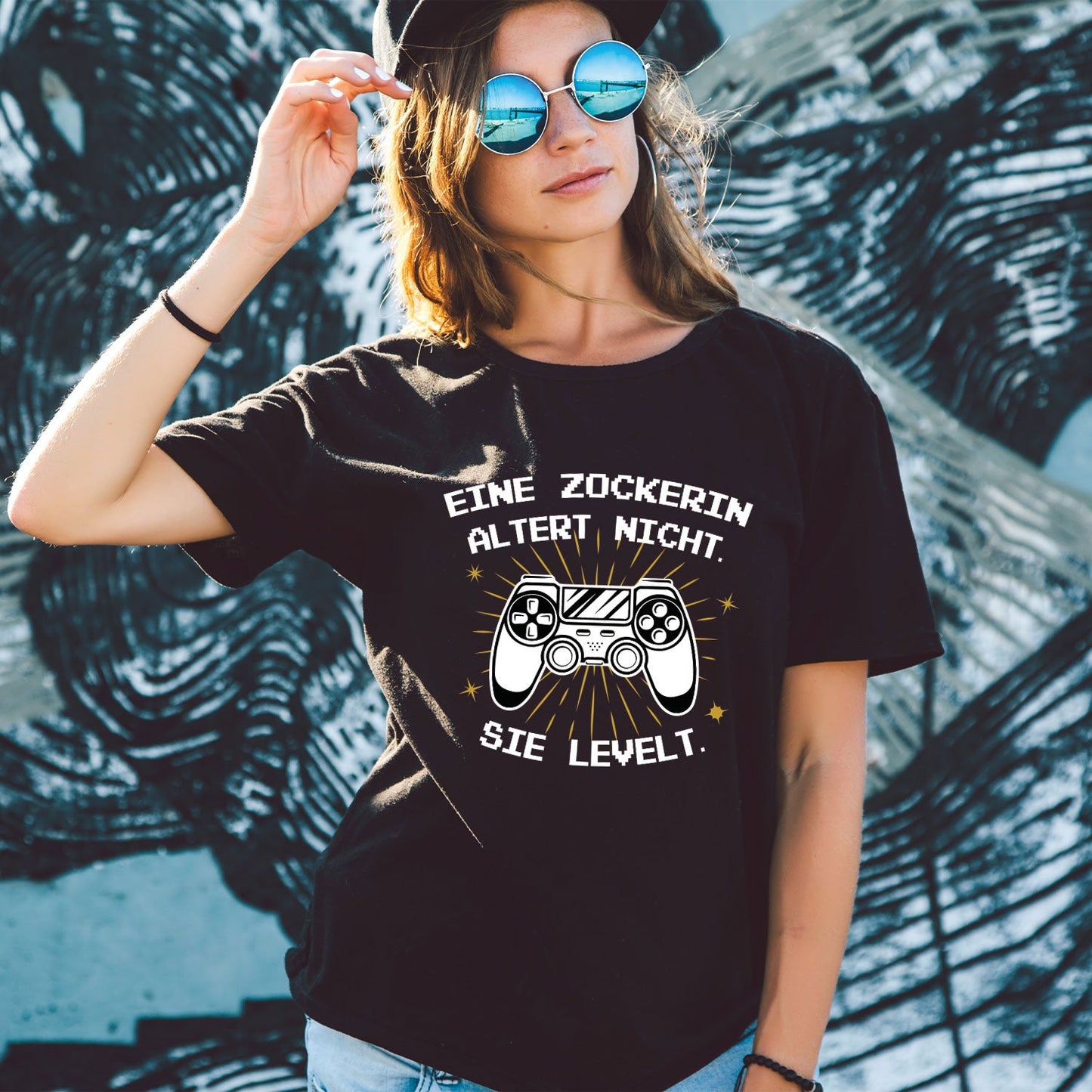 Bedrucktes T-Shirt für Damen - Eine Zockerin altert nicht
