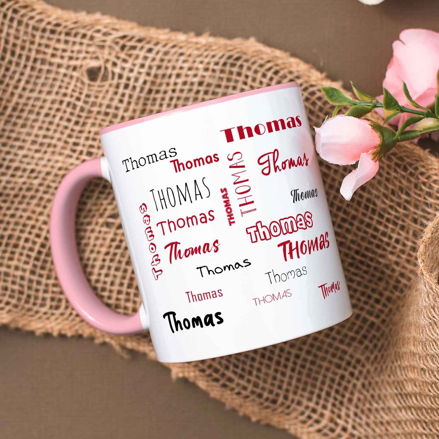 Bedruckte Tasse mit Namen in verschiedenen Schriftarten