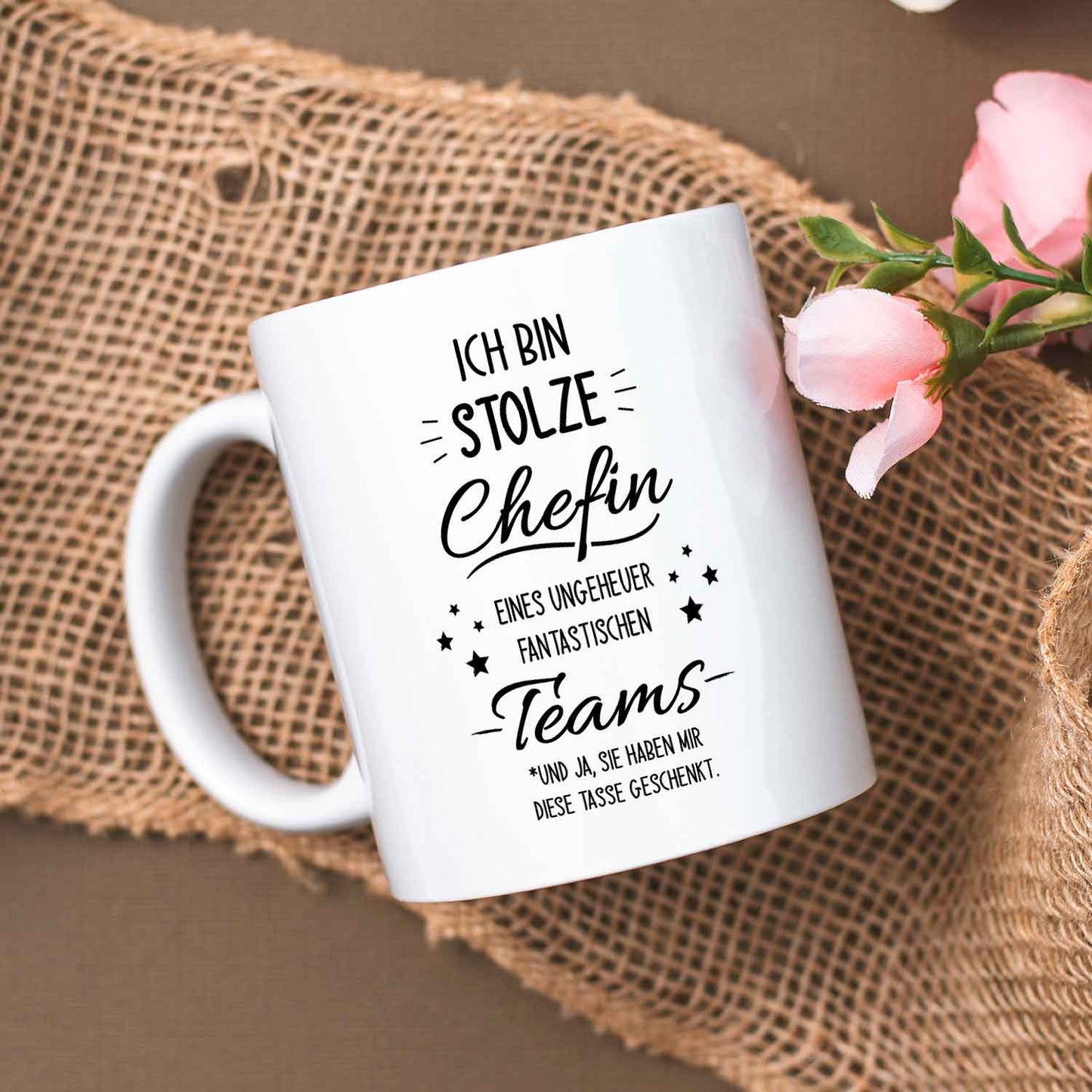 Bedruckte Tasse mit Spruch Stolze Chefin