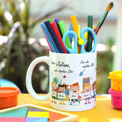 Bedruckte Tasse mit Spruch Erzieher/in Abschied mit Schildern für bis zu 10 Namen