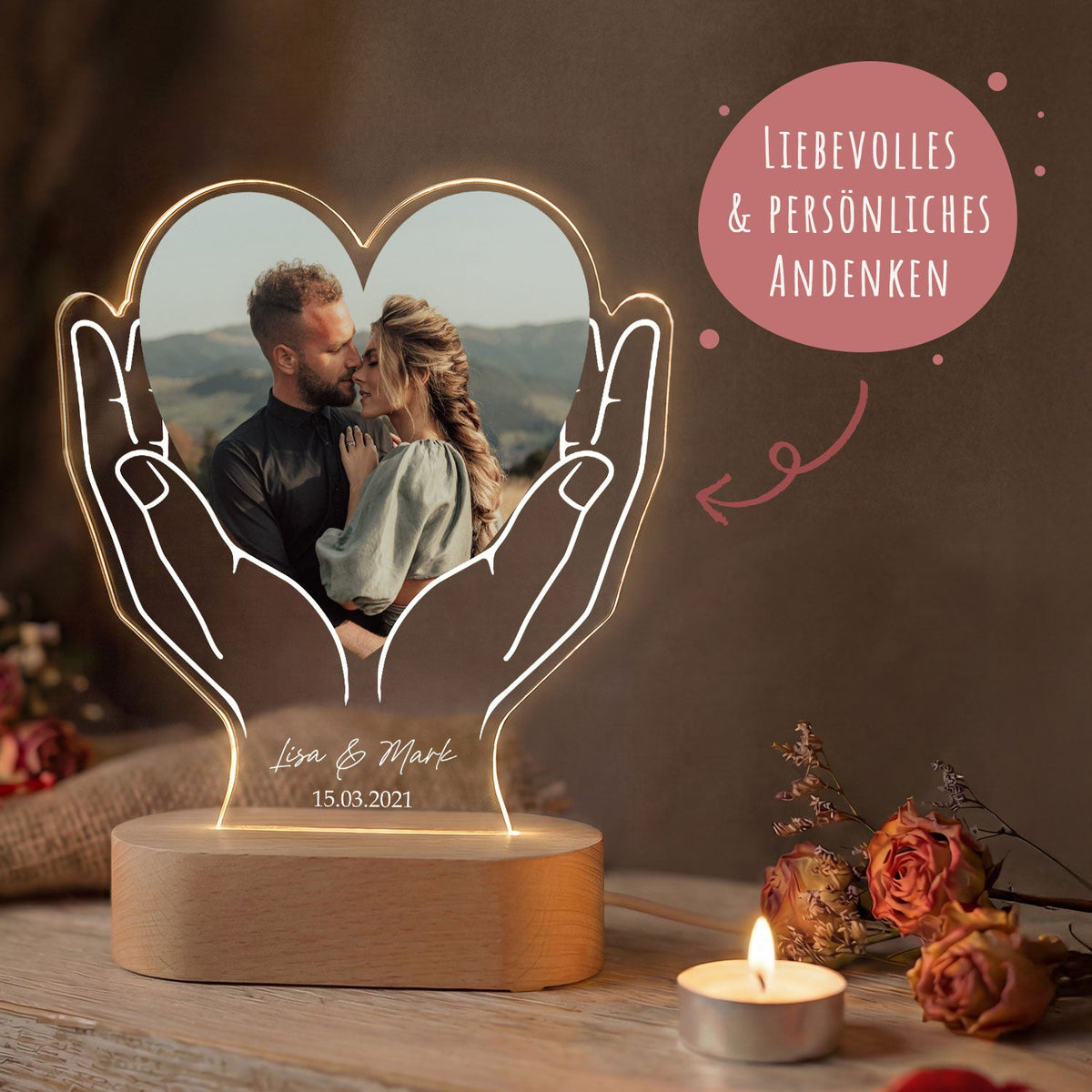 Beleuchtetes LED Acrylglas mit Foto, Namen & Datum - Herz in Händen