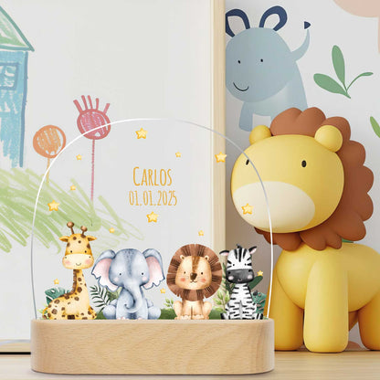 Kinder LED Nachtlicht mit Sockel aus Holz im Tiergruppe Design