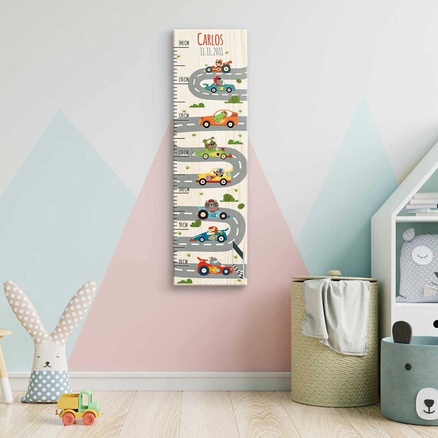 Messlatte mit Namen für Kinder im Rennauto Design