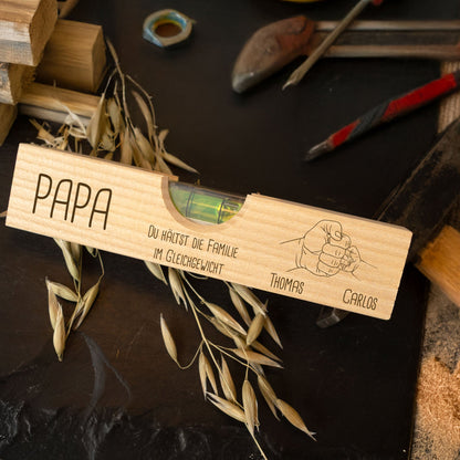 Bedruckte Wasserwaage für Papa - Papa Fistbump