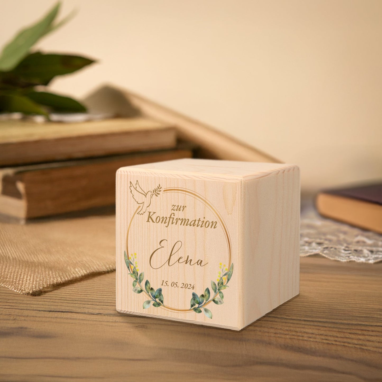 Spardose aus Holz - Taube Gold