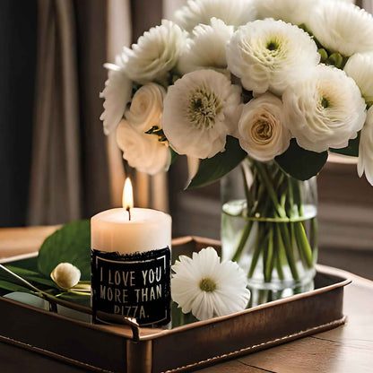 Kleine Kerze mit Spruch "I Love You more than Pizza"