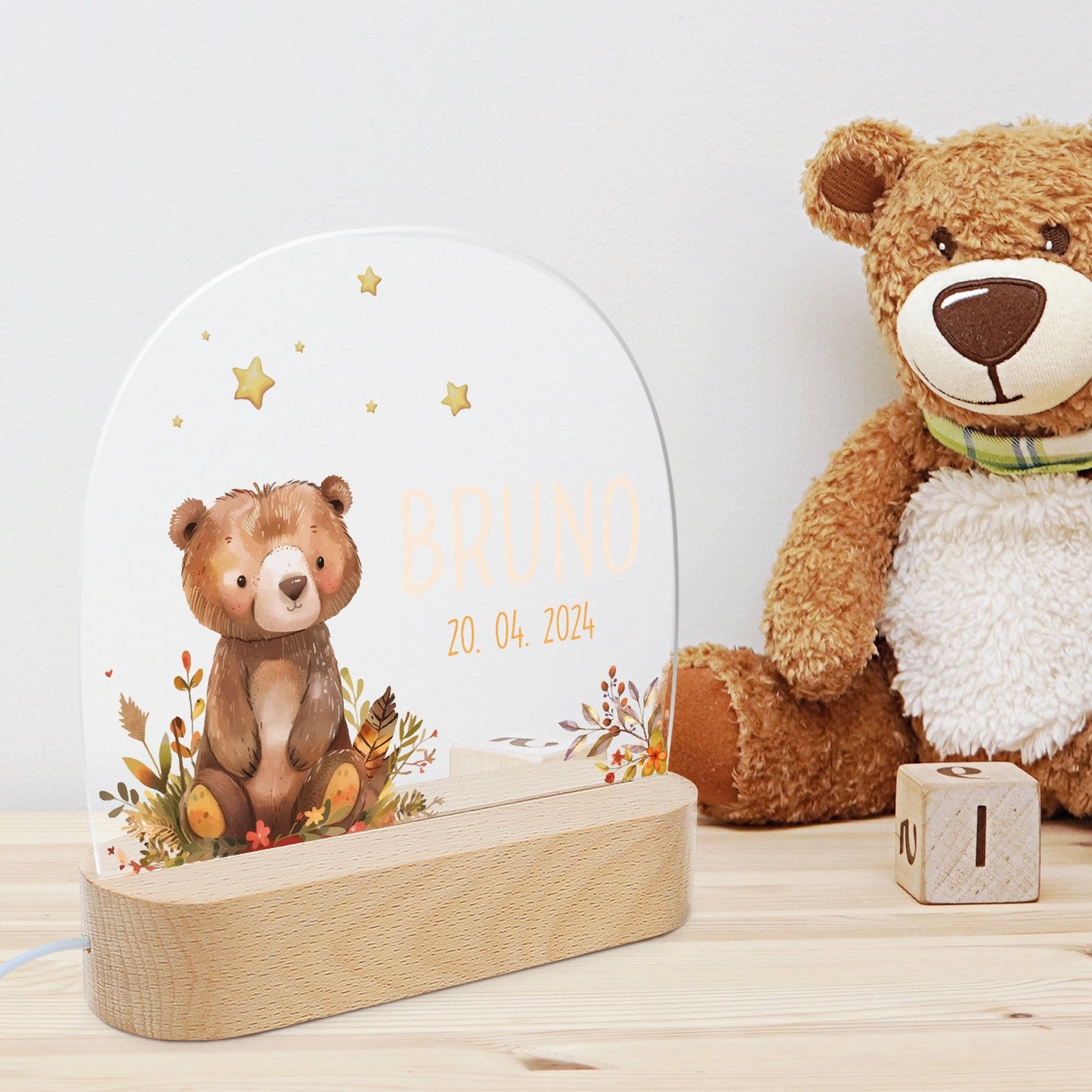 Kinder LED Nachtlicht mit Sockel aus Holz - "Waldtiere"