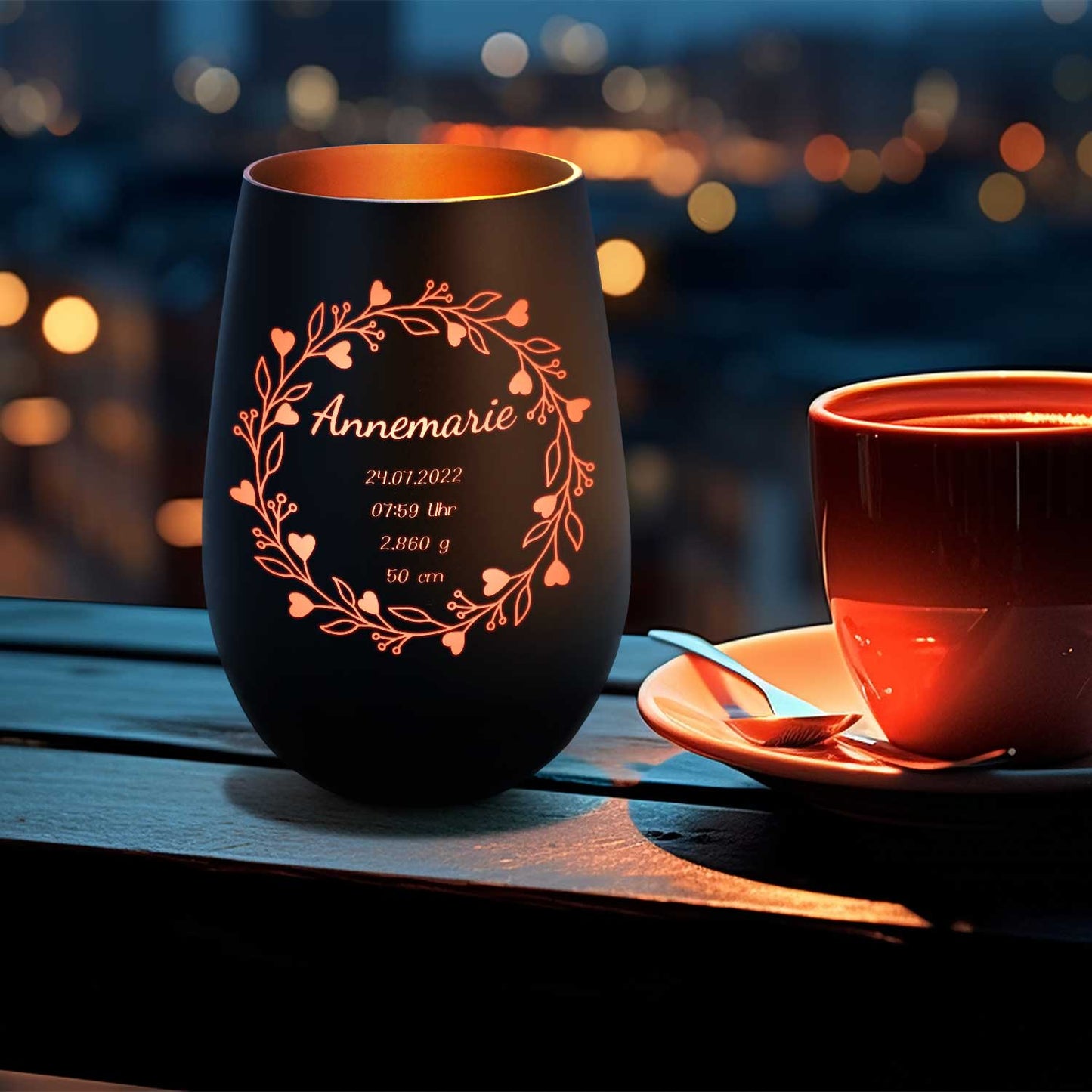 Deko Windlicht aus Glas mit Gravur - Geschenk zur Geburt - Personalisiert mit Namen