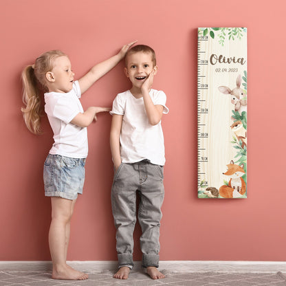 Messlatte mit Namen für Kinder im Waldtiere Design