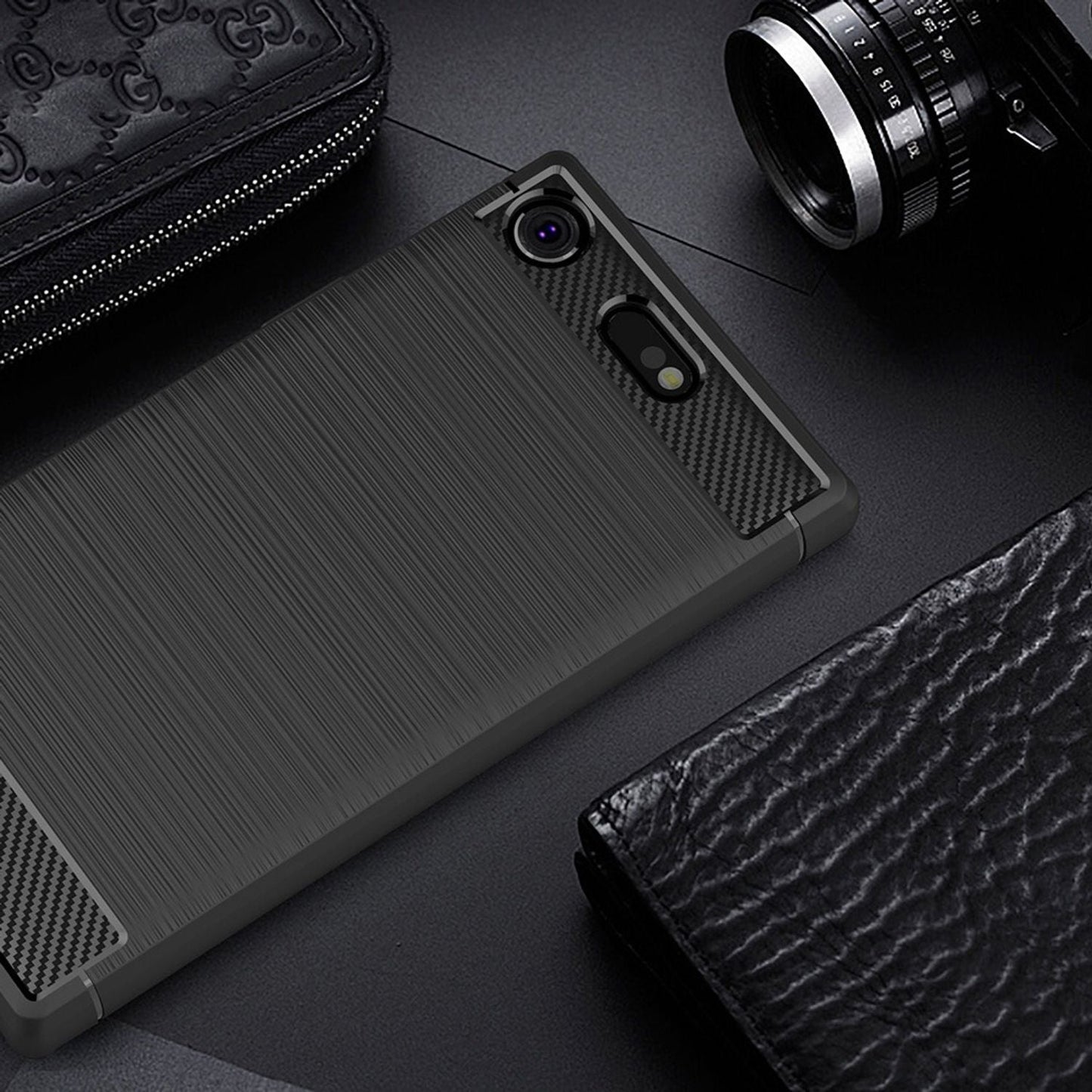 NALIA Silikonhülle für Sony Xperia XZ1 Compact – Rutschfest & Matt – VORTEX (Gebürstete Optik & Carbon Design) – Marke aus Berlin