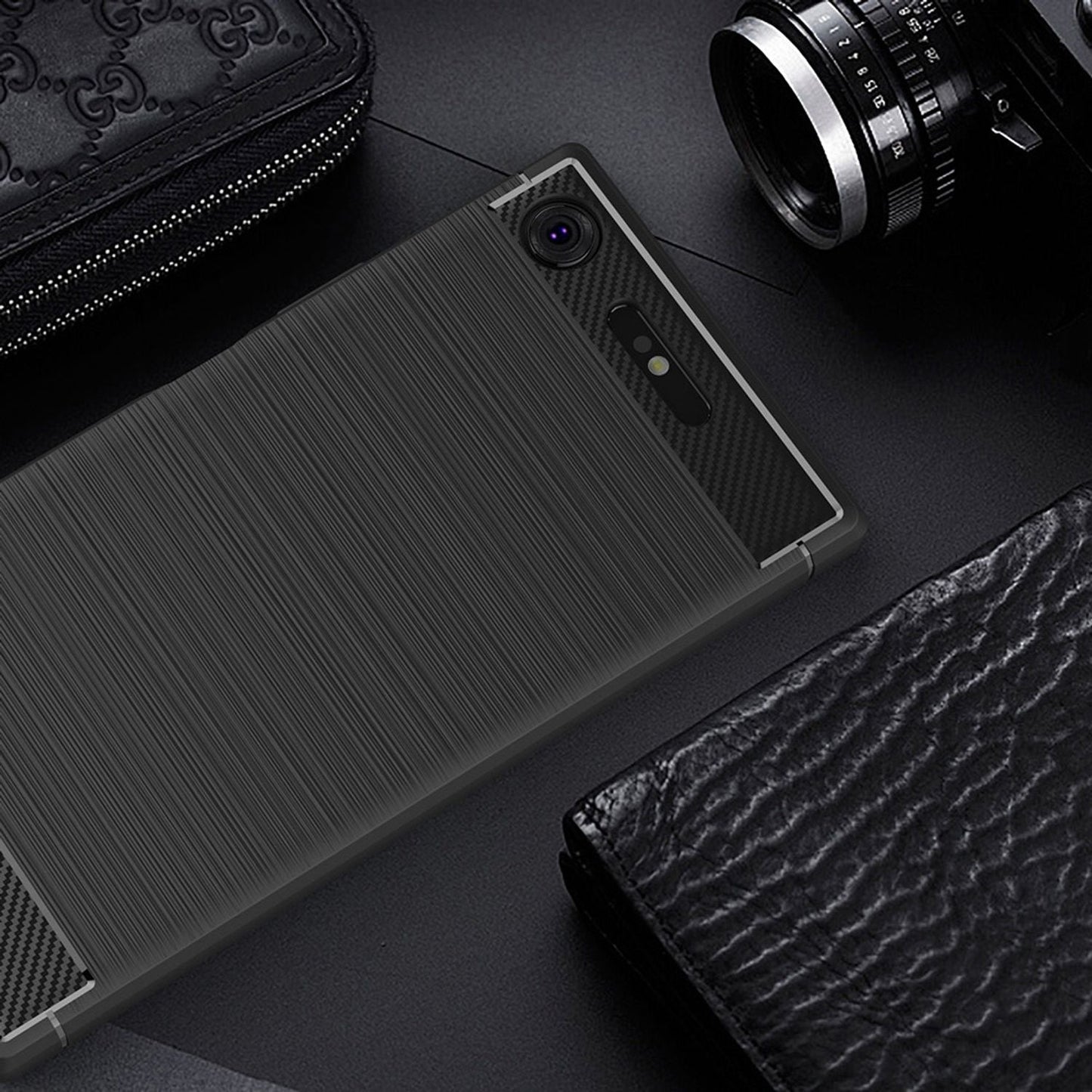 NALIA Silikonhülle für Sony Xperia XZ1 – Rutschfest & Matt – VORTEX (Gebürstete Optik & Carbon Design) – Marke aus Berlin