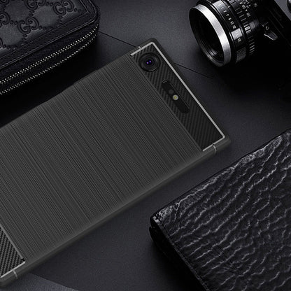 NALIA Silikonhülle für Sony Xperia XZ1 – Rutschfest & Matt – VORTEX (Gebürstete Optik & Carbon Design) – Marke aus Berlin