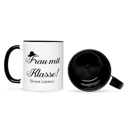 Bedruckte Tasse mit Spruch Frau mit Klasse