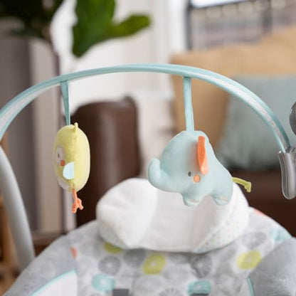 Ingenuity Hugs & Hoots zusammenklappbare & tragbare Babyschaukel, 5 Schaukelgeschwindigkeiten, 8 Melodien, 3 Naturgeräusche, Lautstärkeregulierung und Spielzeugbügel, ab der Geburt bis 9kg