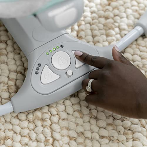 Ingenuity Hugs & Hoots zusammenklappbare & tragbare Babyschaukel, 5 Schaukelgeschwindigkeiten, 8 Melodien, 3 Naturgeräusche, Lautstärkeregulierung und Spielzeugbügel, ab der Geburt bis 9kg