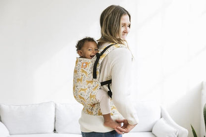 Tula Explore Babytrage für Neugeborene ab Geburt, 3-in-1 Baby-Tragetasche Bauchtrage Rückentrage Ergonomisch (3,2-20,4 kg), Play