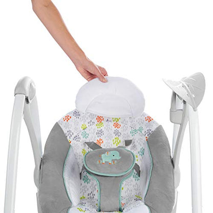 Ingenuity Hugs & Hoots zusammenklappbare & tragbare Babyschaukel, 5 Schaukelgeschwindigkeiten, 8 Melodien, 3 Naturgeräusche, Lautstärkeregulierung und Spielzeugbügel, ab der Geburt bis 9kg