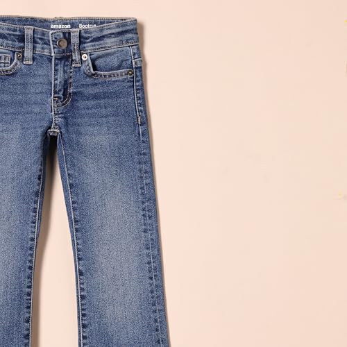 Essentials Mädchen Schmal geschnittene Bootcut-Jeans aus Stretch