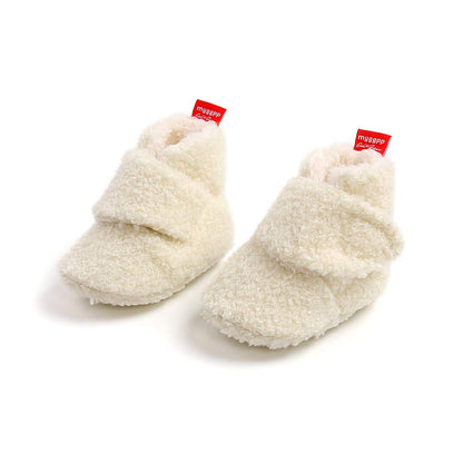 Edoton Infant Boys Girls Warm Slippers Winter White Cute Soft Cotton Unisex Non-Slip Baby Shoes for Christmas First Birthday Gift.