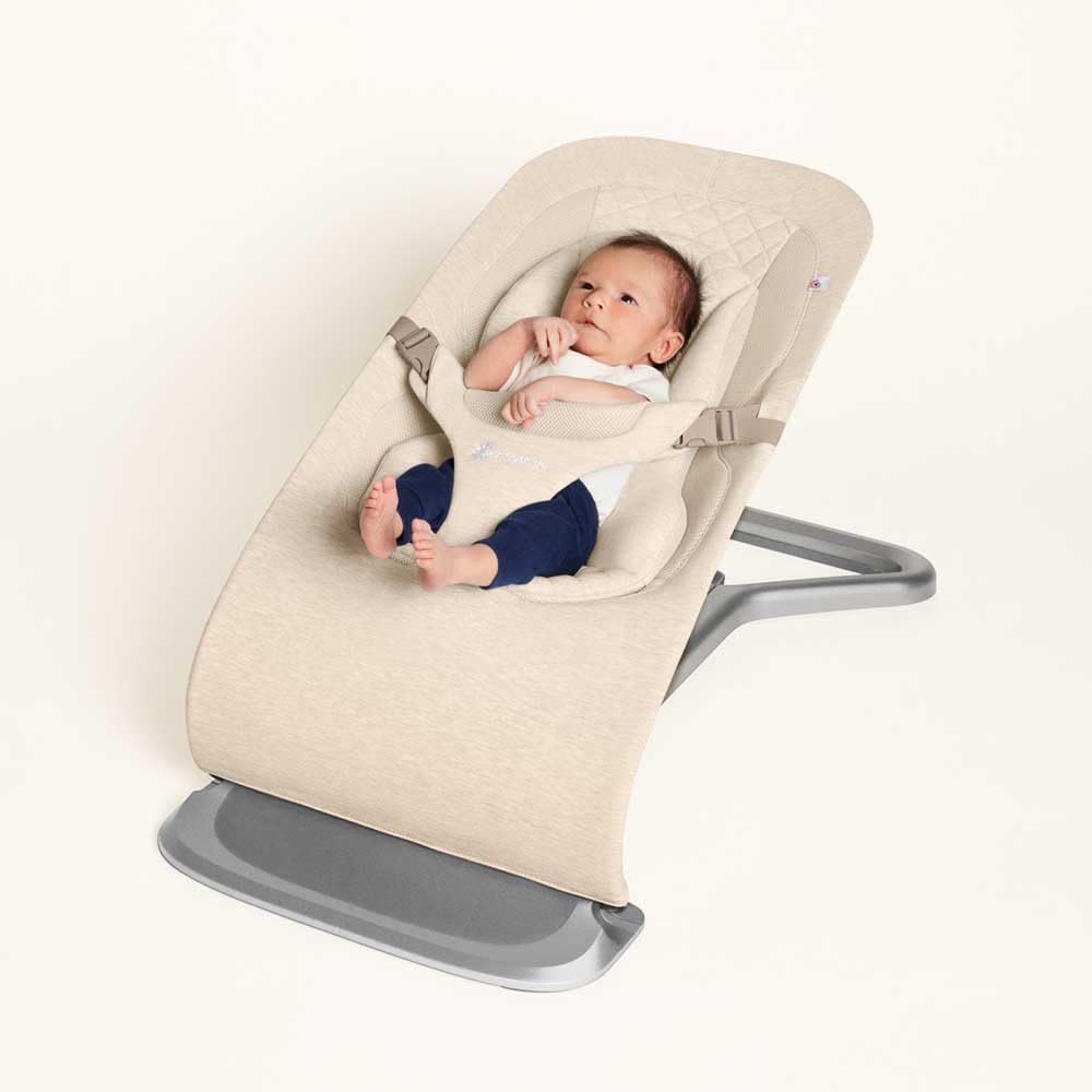 Ergobaby 3-in-1 Evolve Bouncer, Ergonomische Babywippe für Neugeborene ab Geburt bis zum Kleinkind, Babyschaukel mit Neugeboreneneinsatz (2,5 kg - 13,2 kg), Midnight Blue
