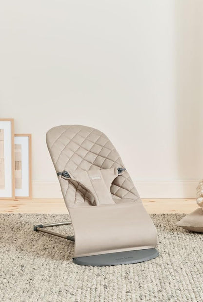 BabyBjörn Bliss Baby Bouncer, Woven, Classic Quilting, Sand Grey 