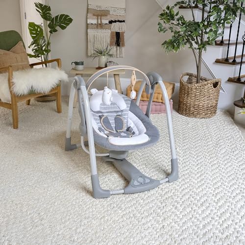 Ingenuity Hugs & Hoots zusammenklappbare & tragbare Babyschaukel, 5 Schaukelgeschwindigkeiten, 8 Melodien, 3 Naturgeräusche, Lautstärkeregulierung und Spielzeugbügel, ab der Geburt bis 9kg
