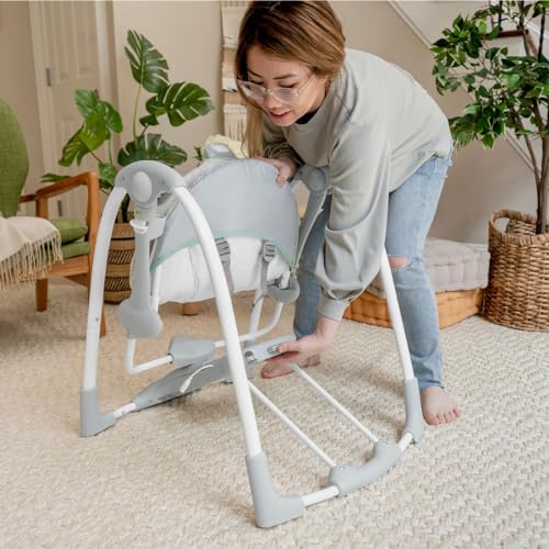 Ingenuity Hugs & Hoots zusammenklappbare & tragbare Babyschaukel, 5 Schaukelgeschwindigkeiten, 8 Melodien, 3 Naturgeräusche, Lautstärkeregulierung und Spielzeugbügel, ab der Geburt bis 9kg