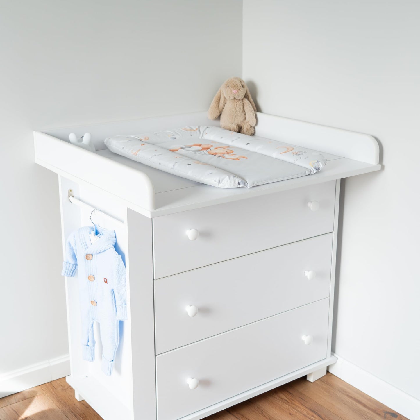 Wickelauflage Wickelunterlage abwaschbar und wasserdicht 75x72 cm - Wickelmatte zum Auflegen auf Wickeltisch Wickelaufsatz Wickelkommode oder Waschmaschine changing mat 75 x 72 Safari Motiv