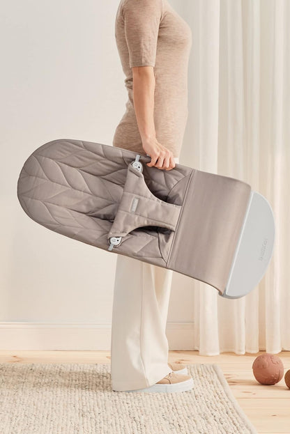 BabyBjörn Bliss Baby Bouncer, Woven, Classic Quilting, Sand Grey 