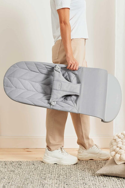 BabyBjörn Bliss Baby Bouncer, Woven, Classic Quilting, Sand Grey 