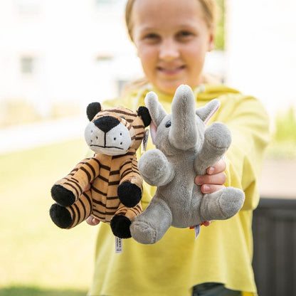 Minifeet Frosch Arwin - das Kuscheltier für alle Anlässe, TÜV-geprüft und bereit für gemütliche Kuschelzeiten