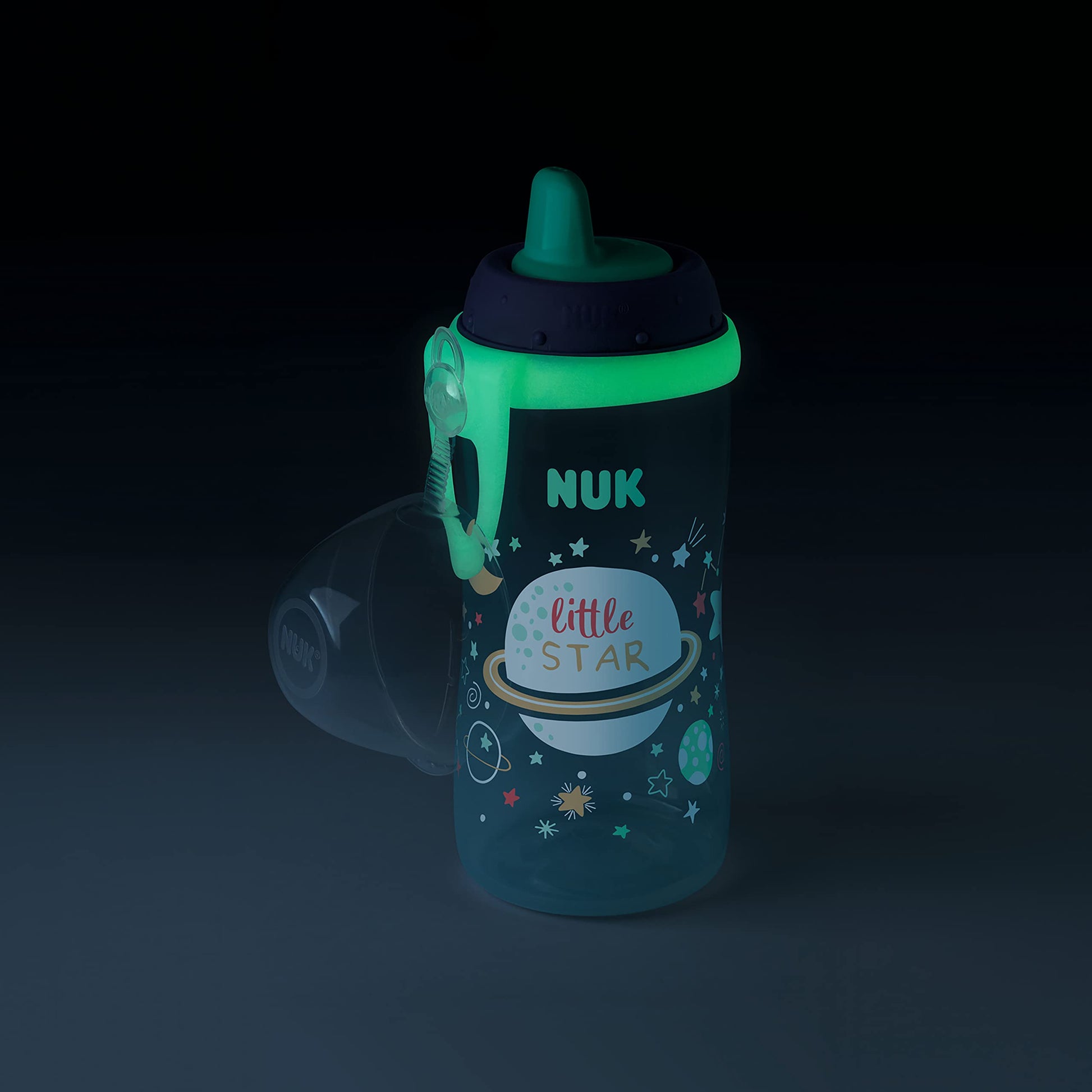 NUK Kiddy Cup Night Trinklernflasche | Schnabeltasse mit Leuchteffekt | 12+ Monate | Auslaufsicher mit harter Trinktülle | Clip und Schutzkappe | BPA-frei | 300 ml | Planeten (blau), 10255678 - Meloni2