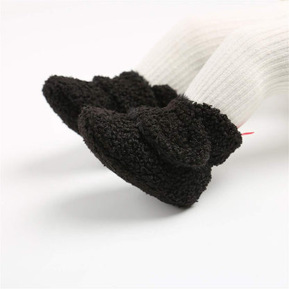 Edoton Infant Boys Girls Warm Slippers Winter White Cute Soft Cotton Unisex Non-Slip Baby Shoes for Christmas First Birthday Gift.