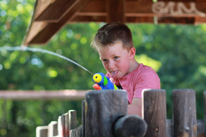 alldoro 60103 Water Power Wasserpistole ca. 27 cm, Reichweite bis zu 8 Meter, Wasserkanone mit 240 ml Wassertank, für Kinder ab 3 Jahren