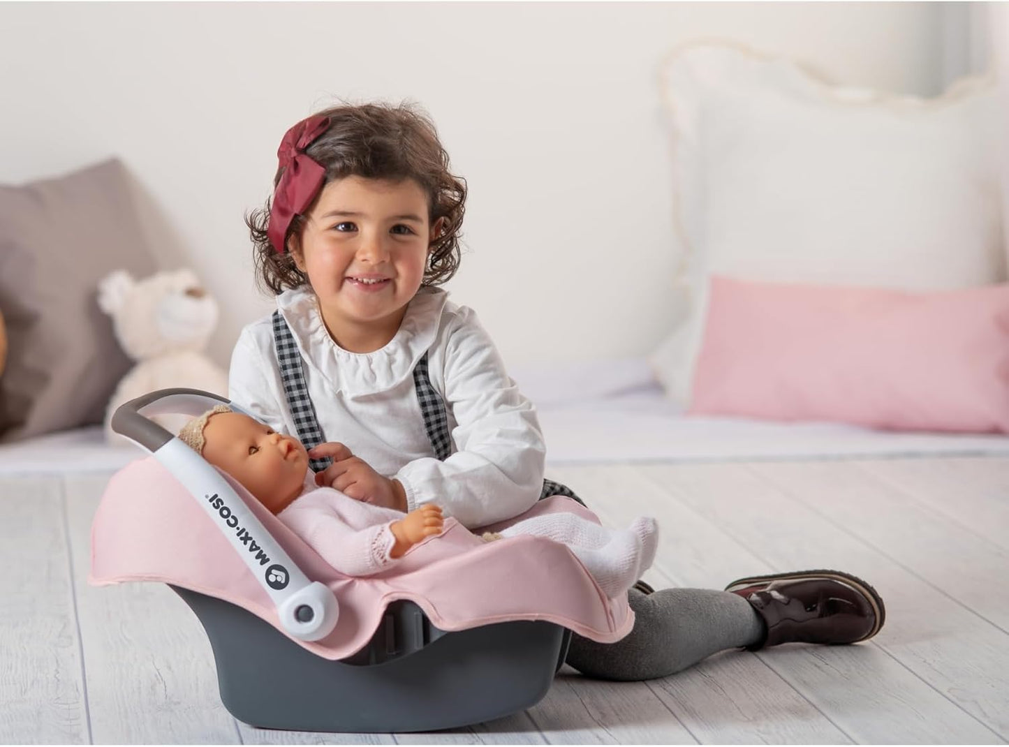 Smoby - Maxi Cosi Autositz - Autositz mit Tragebügel im Original Maxi-Cosi Design, Puppen-Zubehör für Puppen bis 42 cm, für Kinder ab 3 Jahren, rosa