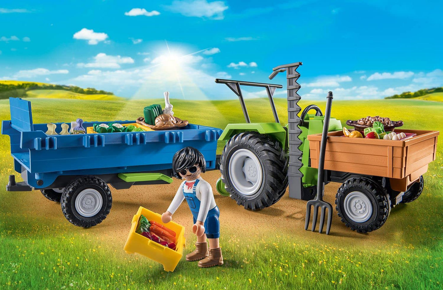 PLAYMOBIL Country 71442 Traktor mit Anhänger und Wassertank, frische Ernte auf dem Bauernhof, spielerisches Lernen über die Umwelt, nachhaltiges Spielzeug für Kinder ab 4 Jahren