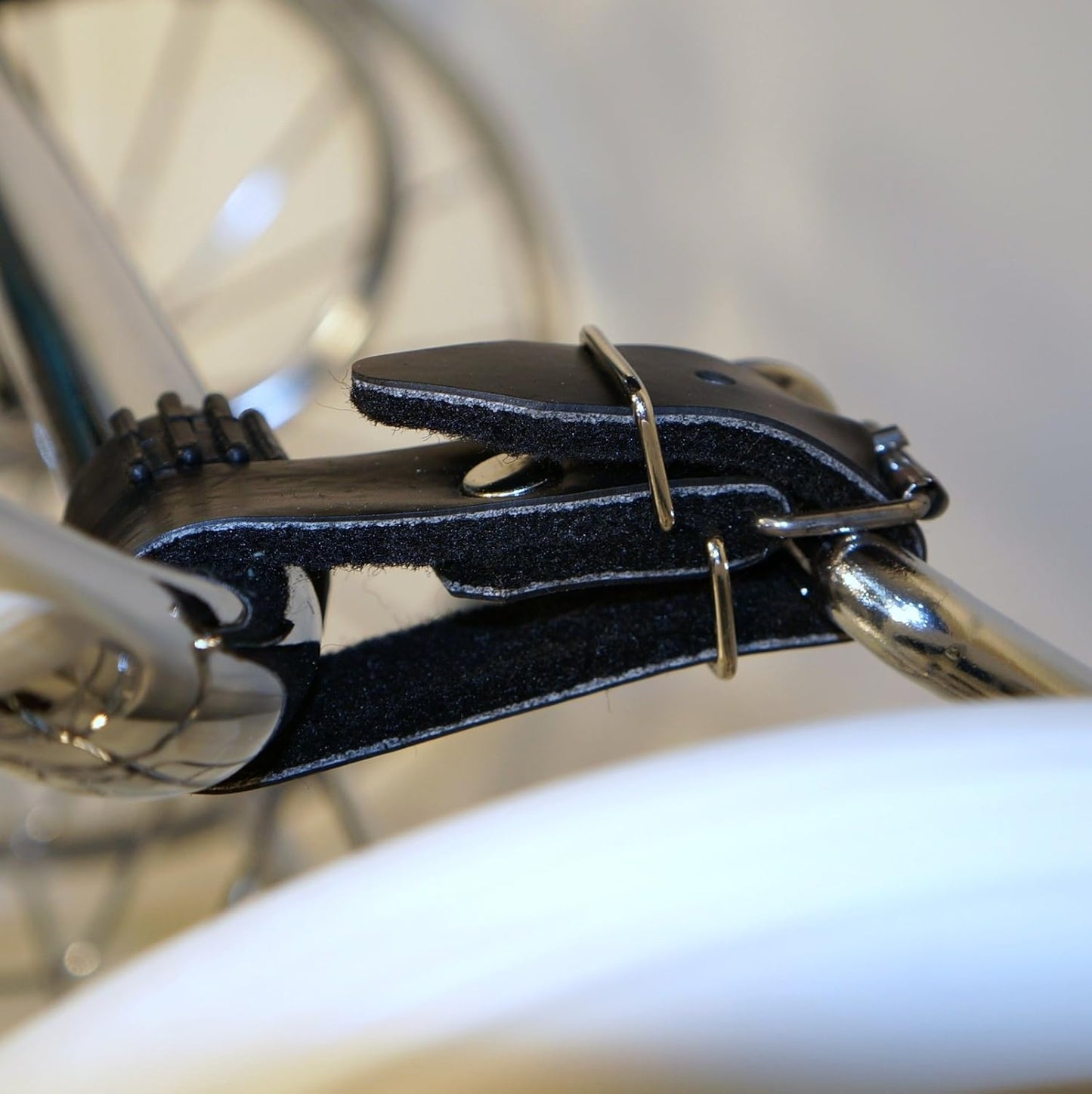 EICHHORN Kinderwagen Weidenkorb - Kinderwagen aus echter Weide, handgewebter Korb, Weiß, Stoff Marineblau