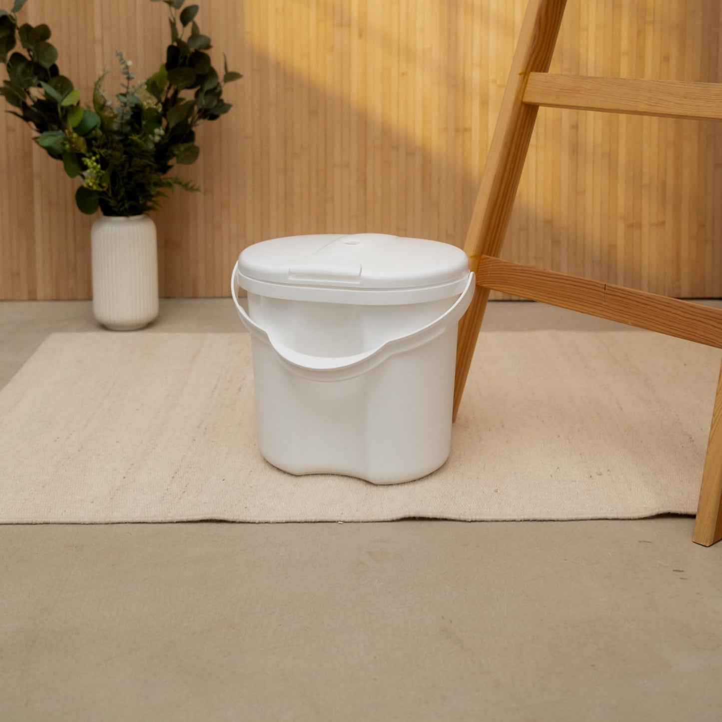 Rotho Babydesign TOP Windeleimer - recycelt - Windeleimer - geruchsdicht - ohne Nachfüllkasetten - Wickeleimer - weiss