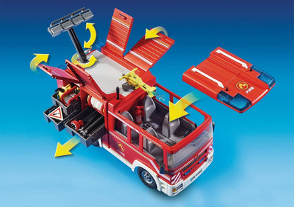 PLAYMOBIL City Action 9464 Feuerwehr-Rüstfahrzeug mit Licht und Sound, Ab 5 Jahren