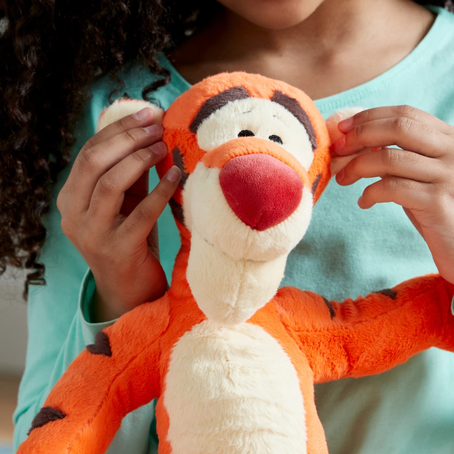 Disney Store Offizielles mittelgroßes I-Aah-Kuscheltier, 18 cm, von Winnie Puuh, Besticktes Kuscheltier mit Flauschiger Mähne und Schwanzspitze, Stickereien, geeignet ab 3 Jahren