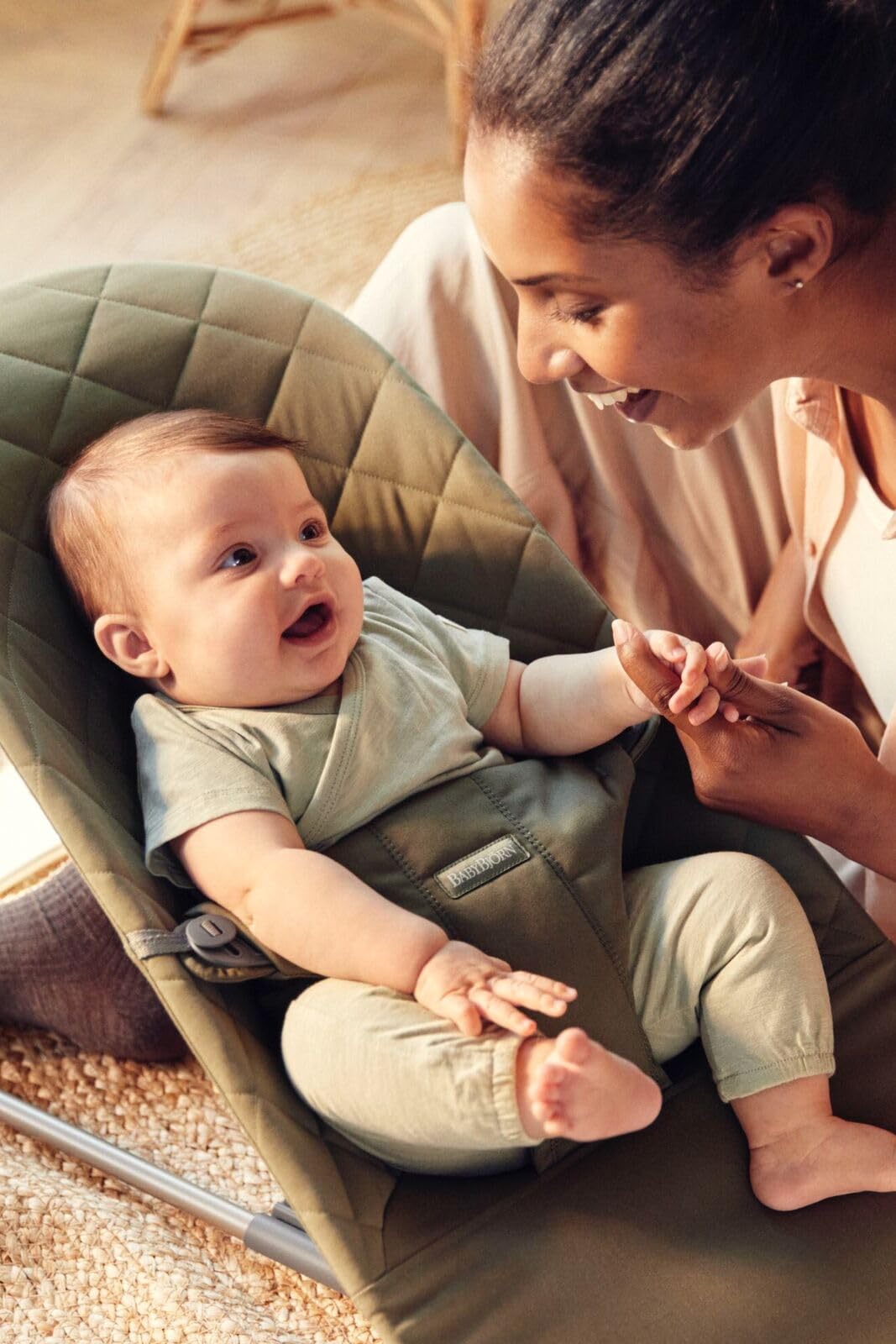 BabyBjörn Bliss Baby Bouncer, Woven, Classic Quilting, Sand Grey 