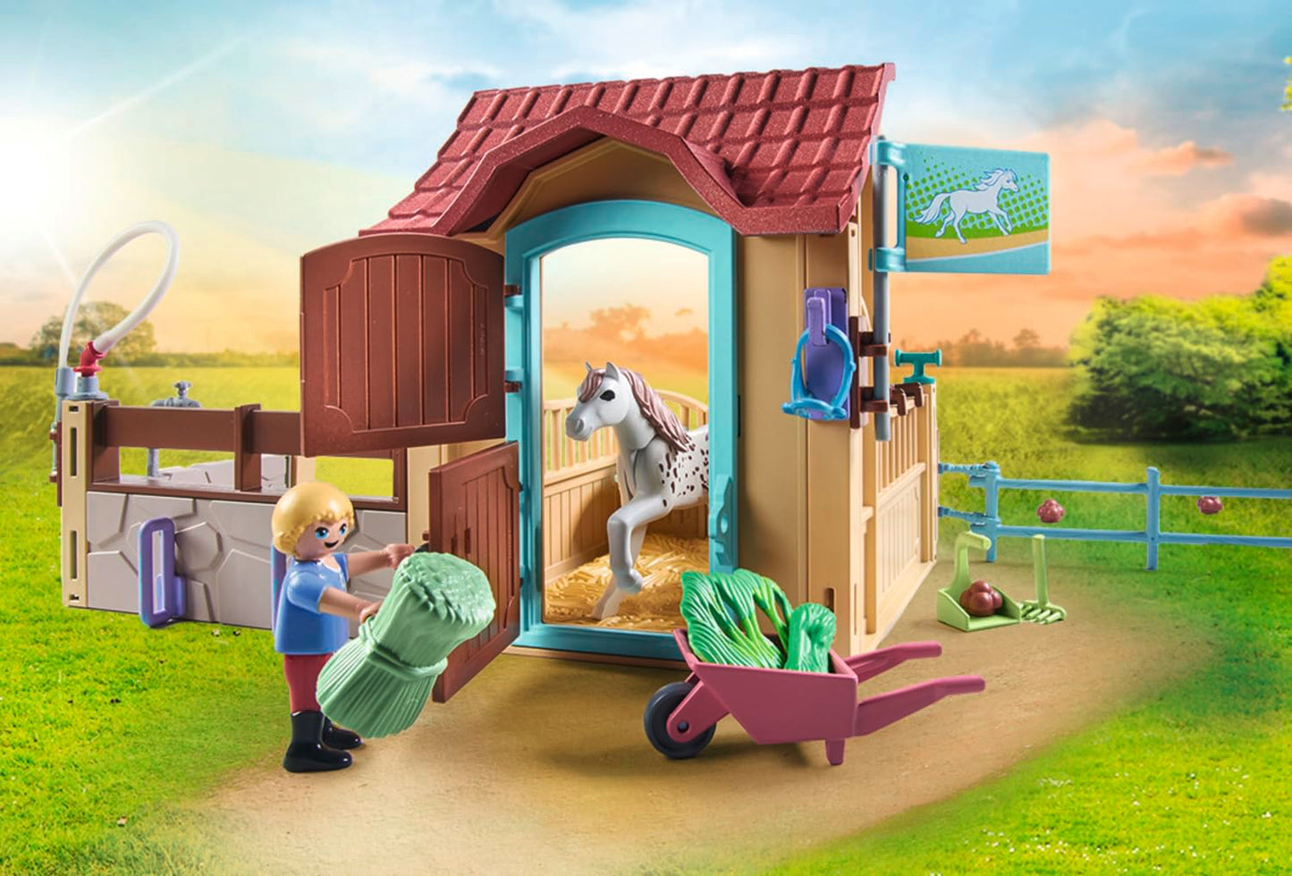 PLAYMOBIL Horses of Waterfall 71351 Waterfall Ranch, magisches Wasserfall-Paradies für Pferdefreunde, nachhaltiges Spielzeug für Kinder ab 5 Jahren