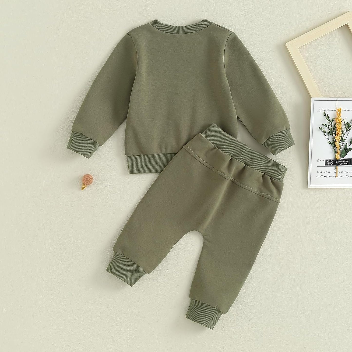 Baby Boys' Two-Piece Outfit, Long Sleeve Sweatshirt + Trousers, 2-Piece Set, Baby Clothing, 0-3 Years, Children's Outfit for Baby Boys 