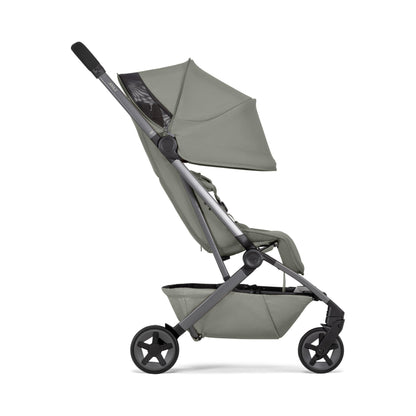 Joolz Aer2 Reise-Kinderwagen – Kompakter Reisebuggy für Babys und Kleinkinder, Einhand-Faltung, Liegefunktion & UPF 50+ Sonnendach, Flugzeug Handgepäck tauglich, ideal für Reisen (Space Black)