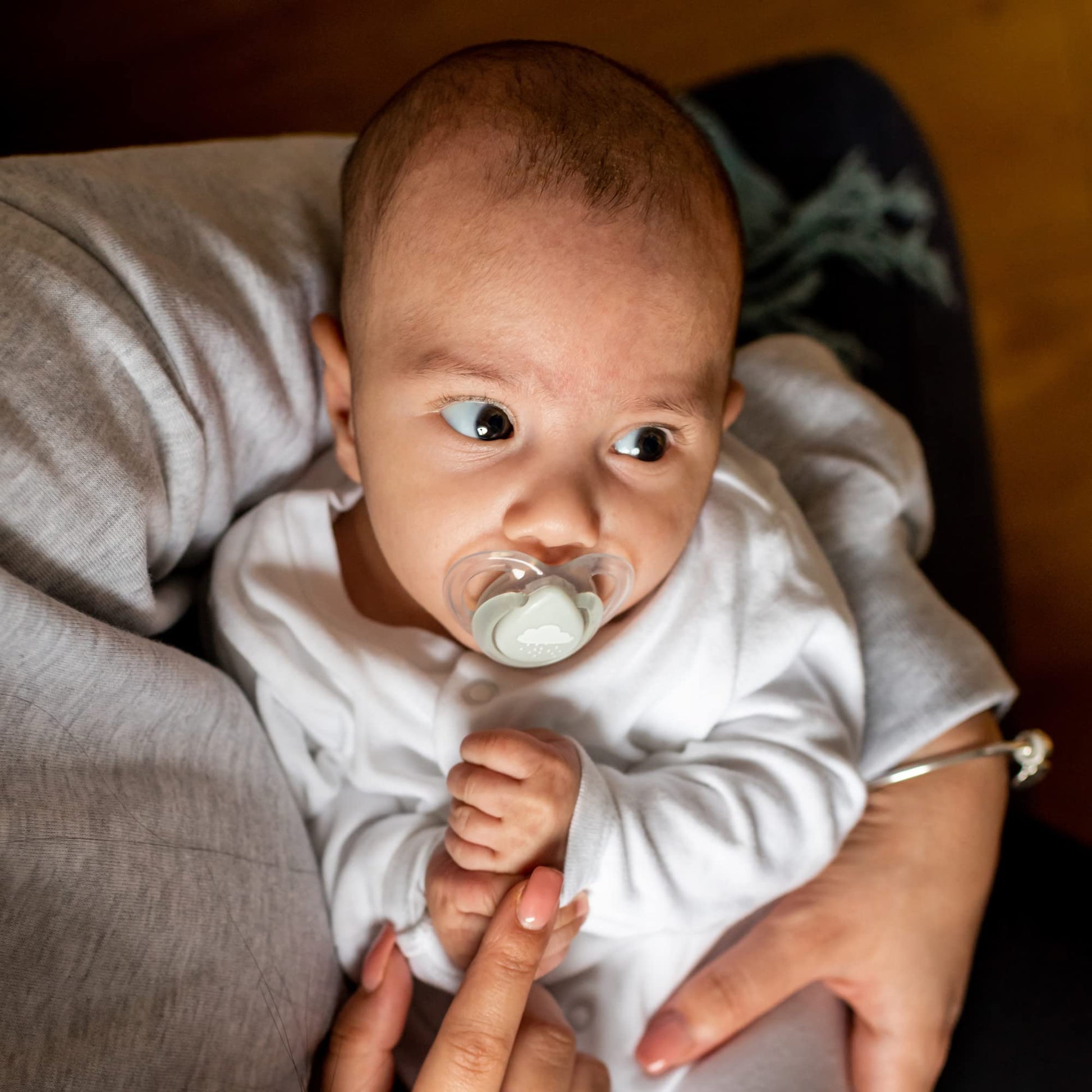 Tommee Tippee Schnuller für die Nacht, symmetrisches kieferorthopädisches Design, BPA-freies Silikonbeutel, 6—18 m, Packung mit 6 Schnullern - Meloni2